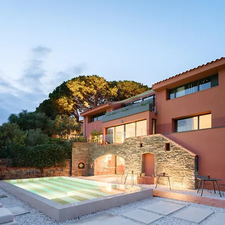 Maison Nova - Boutique & 5* Collioure